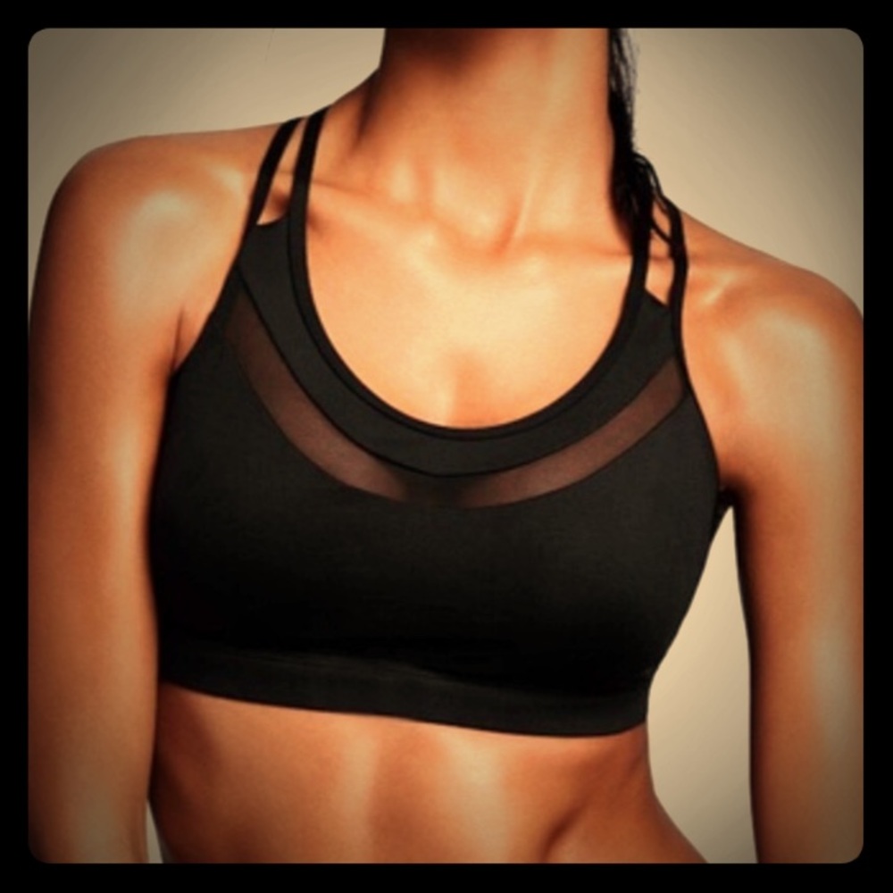 Victoria Sport Strappy mesh bra, black S/P